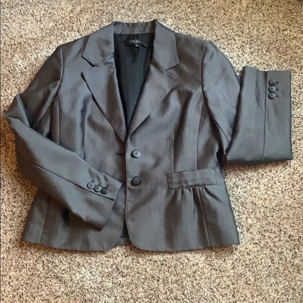 Beautiful gray jacket/suit coat.